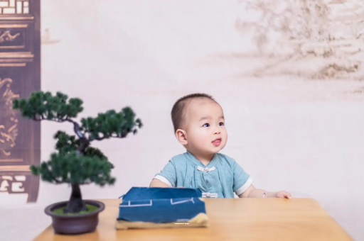 泰州宝宝喊肚子疼怎么回事